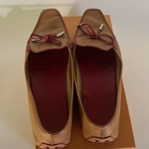 Tod’s Bilbao Laccetto Driving Shoes Tan/Fuschia Sz. 39